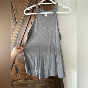 Gray tank top